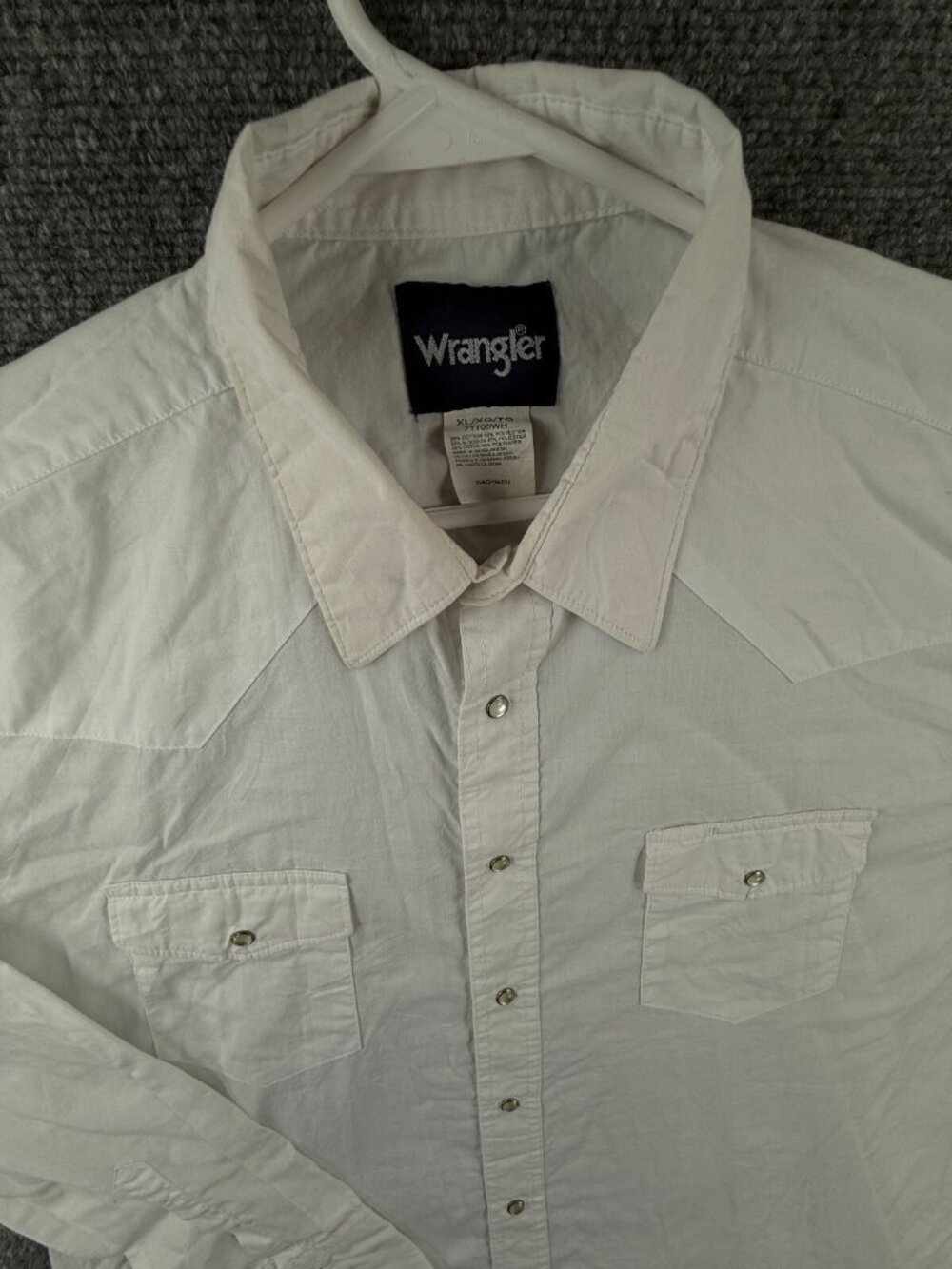Wrangler XL White Long Sleeve Button Up Pearl Snap Cotton Blend Point Collar ***